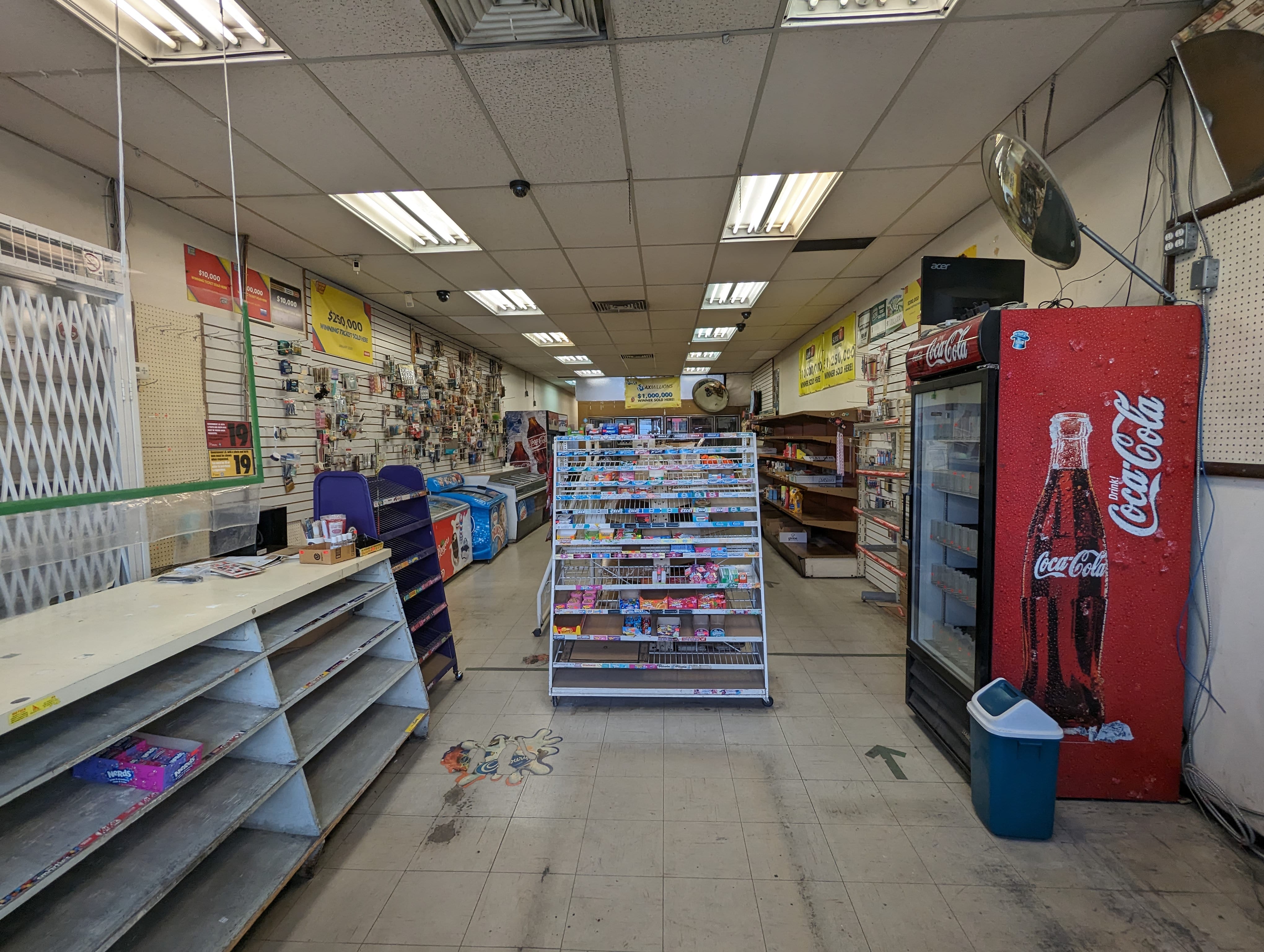 Convenience store before junk removal and demolition services